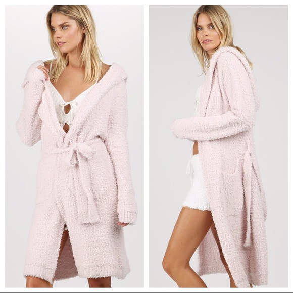 The White Lotus Boutique Other - LAST 🔘 Baby Loves Pink! Berber Bath Robe